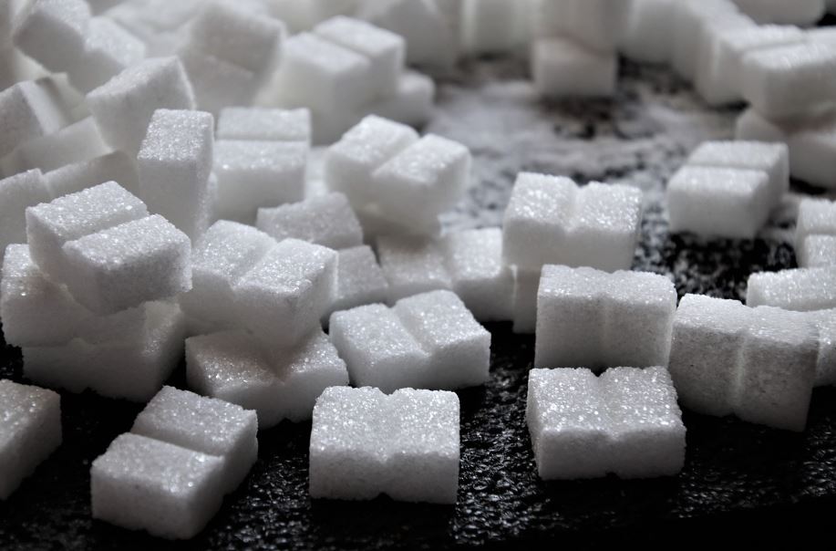 « Flambée des matières 1ères agricoles. Pourquoi le cours du sucre a doublé en 3 ans ? ». L’édito de Charles SANNAT