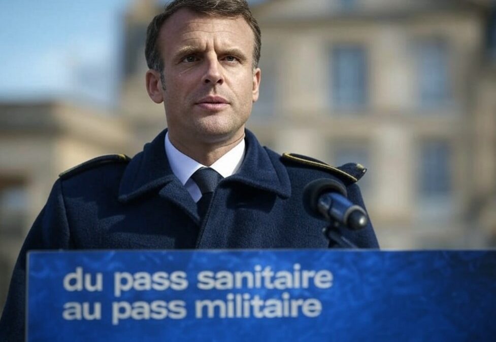 « Du passe sanitaire au passe militaire. Les mêmes techniques de propagande ». L’édito de Charles SANNAT