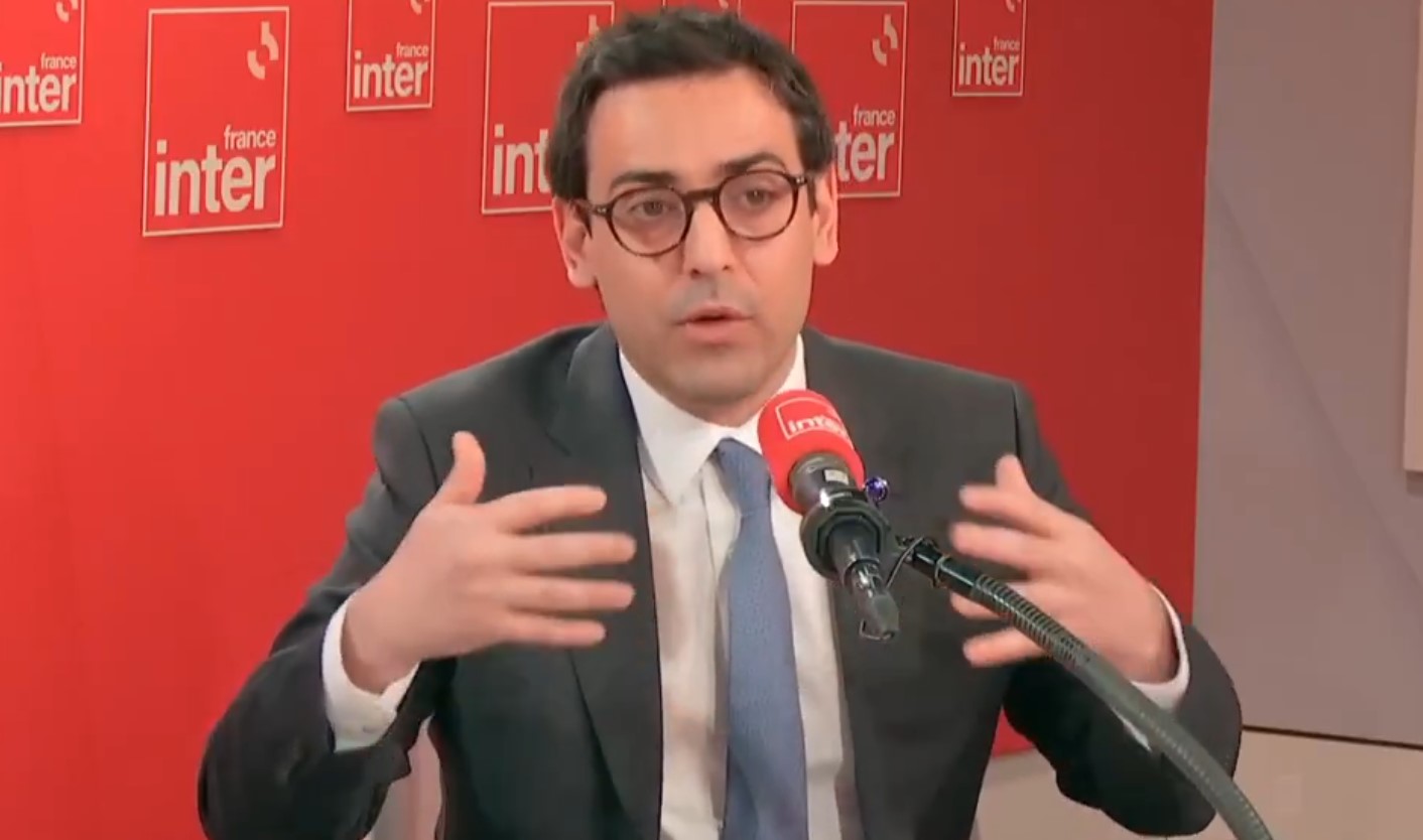 Pascal Séjourné évoque d’utiliser le “bazooka économique” contre les Etats-Unis !