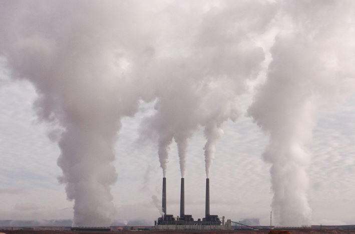 Pollution usine CO² gaz à effet de serre