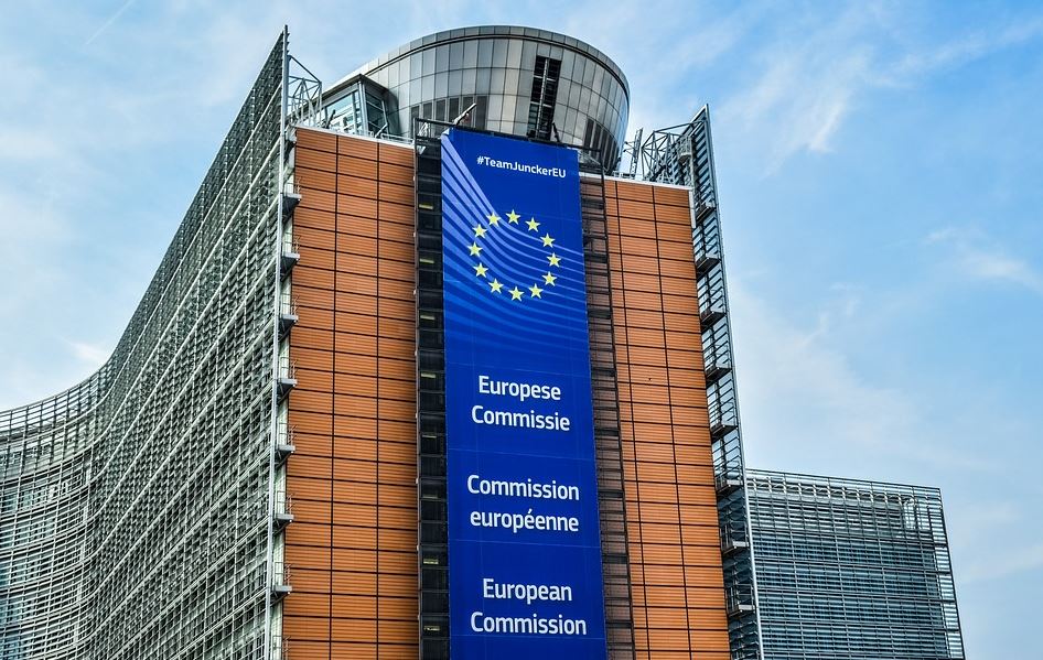 Bruxelles abaisse ses prévisions de croissance pour l’UE et prévoit une récession en Allemagne