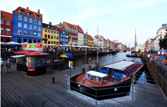 Exit la couronne : le Danemark décide de passer au paiement bancaire