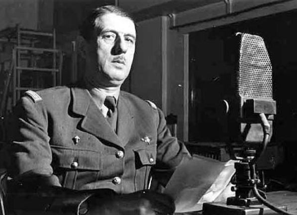 En 1965, la CIA complotait pour assassiner de Gaulle avec une bague empoisonnée.