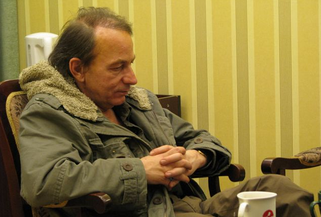 Attentats : Michel Houellebecq s’en prend violemment à François Hollande et Manuel Valls