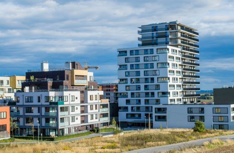 Des écoquartiers devenus des “escroquartiers” pleins de malfaçons. Le mur de la réalité.