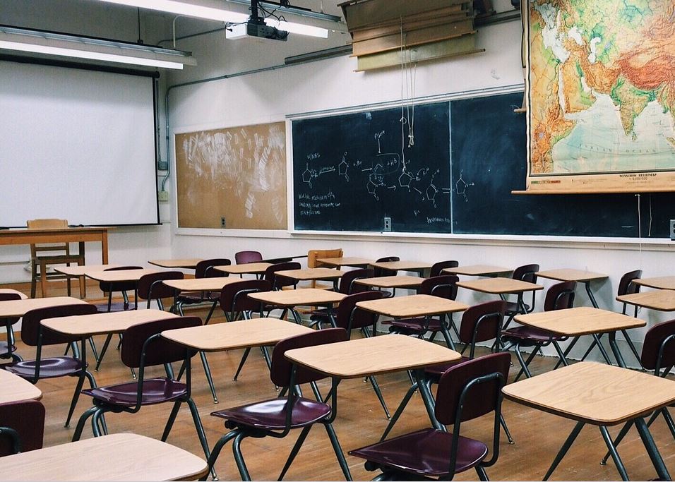 école vide enseignement